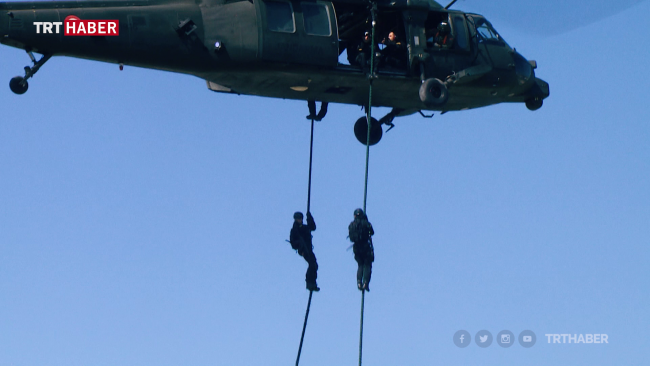 Dünyanın en iyi komandoları Foça Jandarma Komando Okulu'ndan çıkıyor